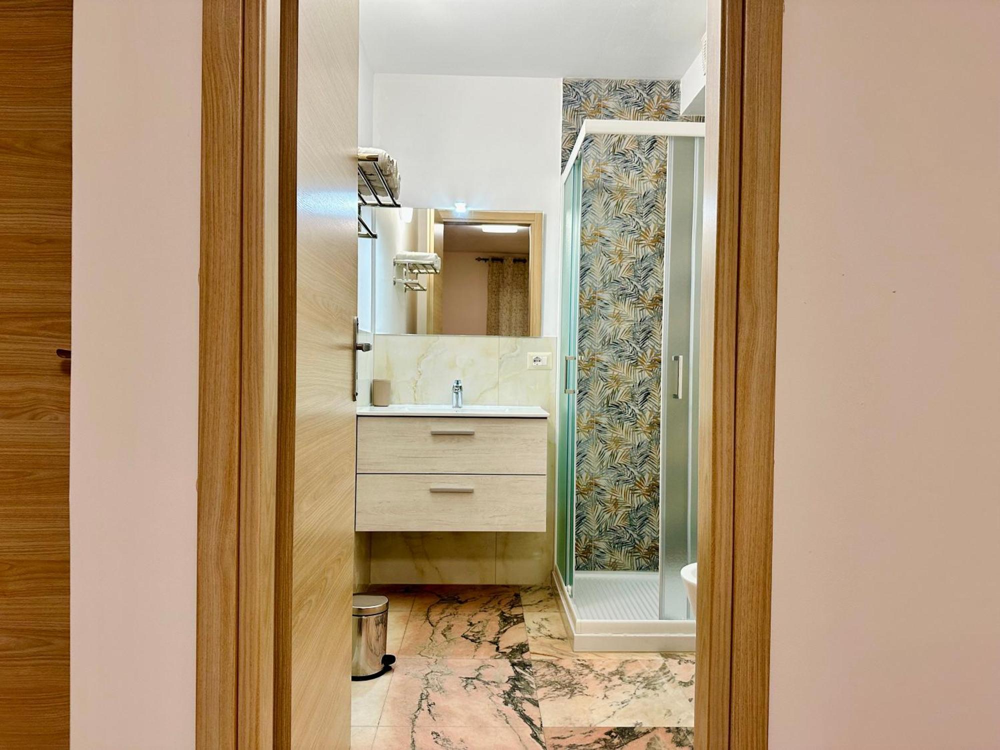 Unique Rooms In Centro Citta Bagno Privato E Climatizzatore Ragusa Exterior photo