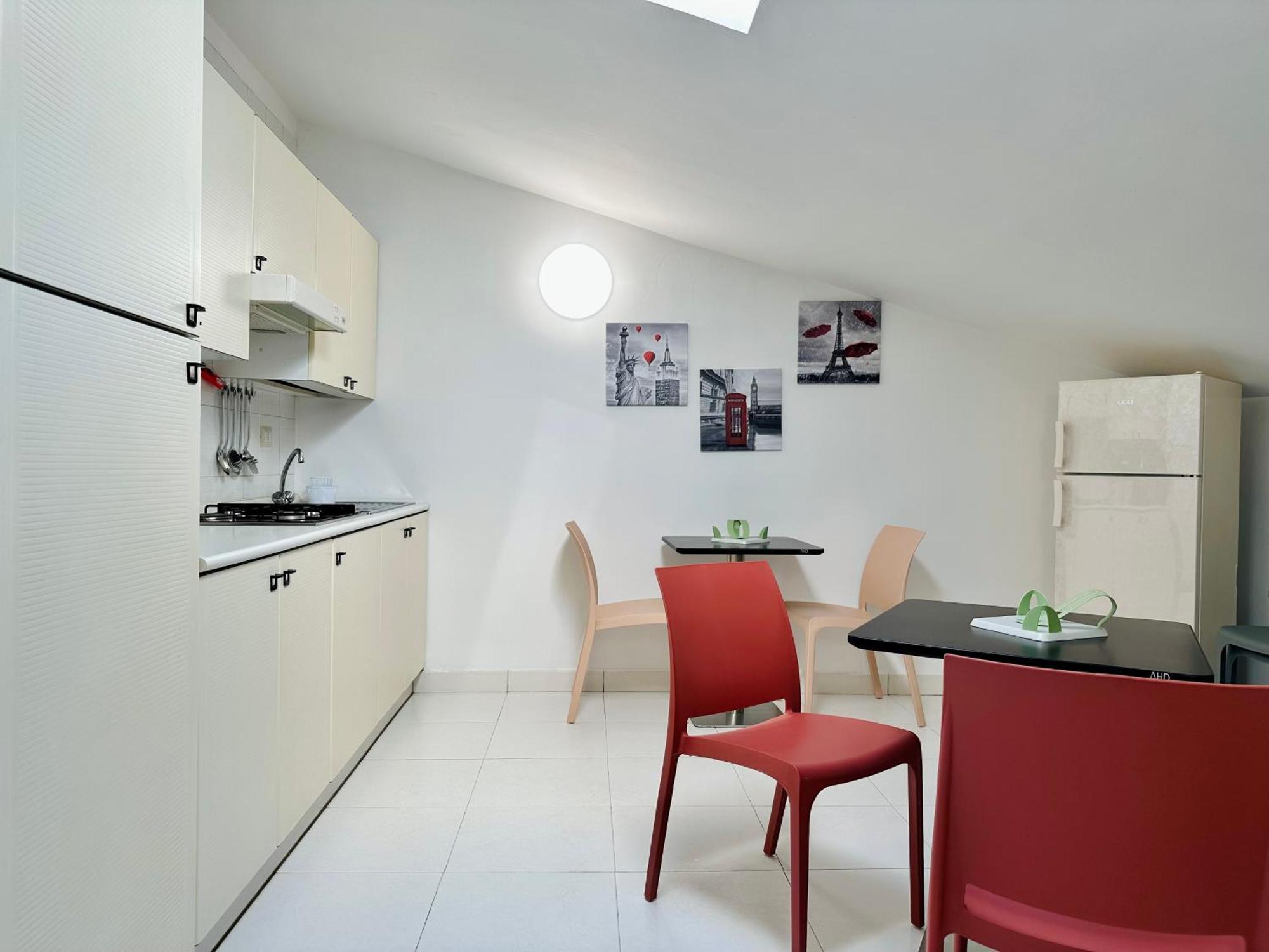 Unique Rooms In Centro Citta Bagno Privato E Climatizzatore Ragusa Exterior photo